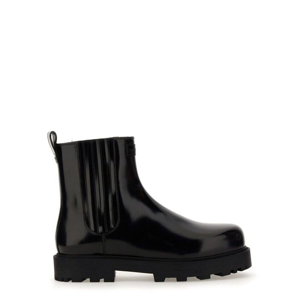 Givenchy Polished Leather Chelsea Boots